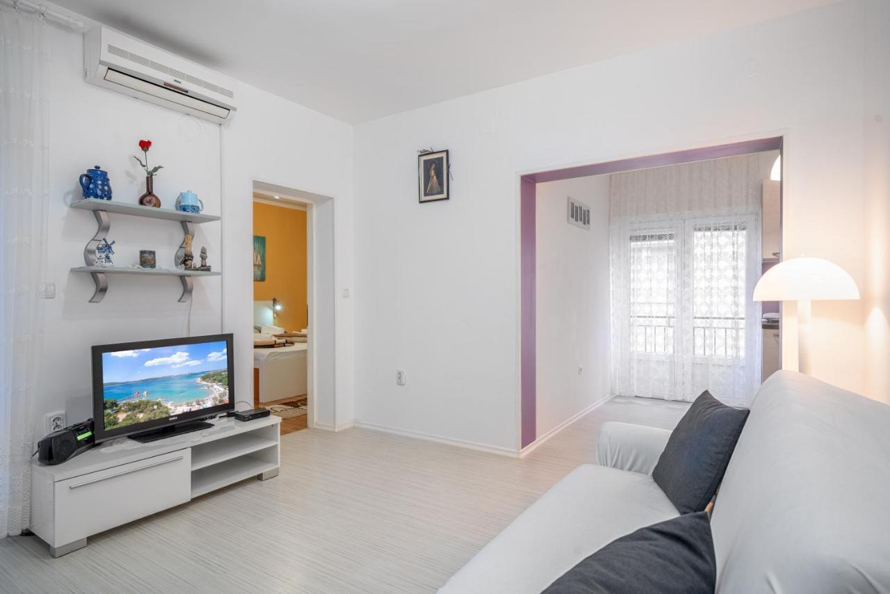 Adria Sun Apartments Водице Екстериор снимка